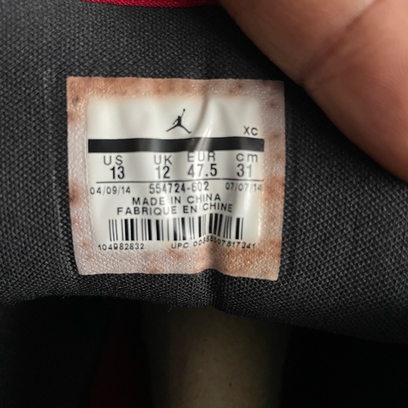 Jordan 1 mid Red/black patent No box‼️ used, I’ve had them since 2015. - Picture 4 of 11